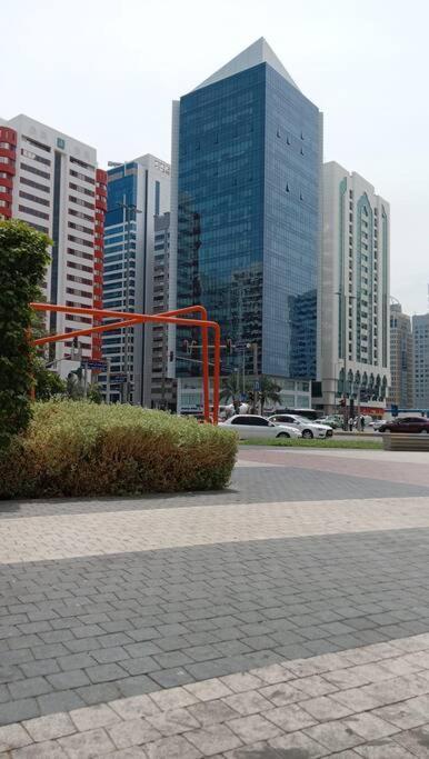 Single Room Near "World Trade Centre&Beach" Abudhabi Abu Dhabi Exterior photo